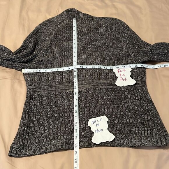 Apt9 size XL heathered grey 1 button front with rounded hem cardigan EUC - Picture 7 of 7